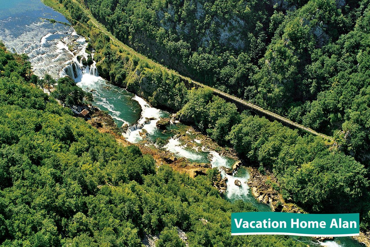 Vacation Home Alan Kulen Vakuf Exterior foto